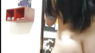 blowjob ดู วีดีโอ โป้ ที่มีทักษะดูดกระเจี๊ยวมีขนดกขนาดเล็ก