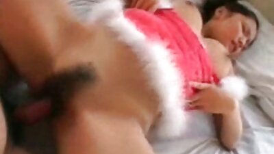 สาวผมบลอนด์แก้แค้นดินเหนียวในตูดของเธอด้วยหำเทียมหนา. วีดีโอ หนัง xxx