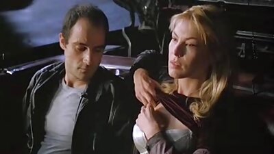 เพื่อน fucks แฝดของแม่เลี้ยงของเขาและ cums ในเธอ วีดีโอ หนัง เอ็ ก ช์