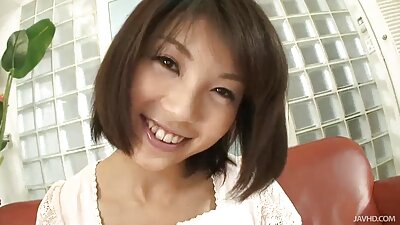 Marinka ตัณหากระโดดออกมาพร้อมกับตูดของเธอบนกระเจี๊ยว วีดีโอ โป๊ .